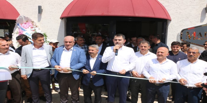 Bakan Kurum, Adıyaman’da iki iş yerinin açılışını yaptı